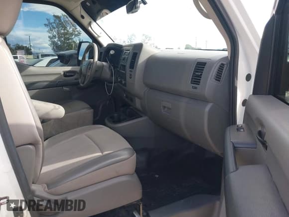 ✅ 2016 Nissan NV S • VIN: 1N6BF0KM4GN808661 • Lot: 43751723. Listed on IAAI with 122,067 mi. Free auction sales archive from the USA and detailed vehicle history report at DreamBid. Image 5.