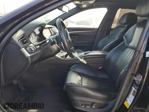 ✅ 2013 BMW M5 • VIN: WBSFV9C54DC772568 • Lot: 88003275. Wystawiony na Copart z przebiegiem 99 072 mil. Bezpłatny archiwum sprzedaży aukcyjnych z USA i szczegółowy raport historii pojazdu na DreamBid. Zdjęcie 7.