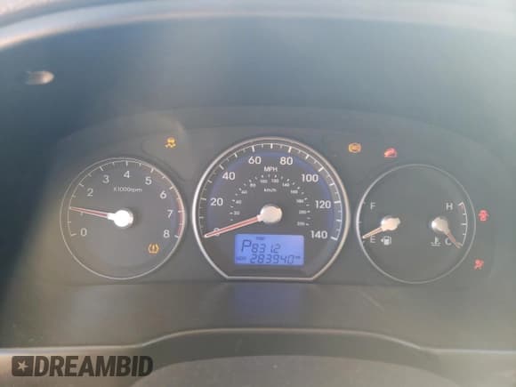 ✅ 2012 Hyundai Santa Fe Limited • VIN: 5XYZK3AB3CG136818 • Lot: 77181214. Listed on Copart with 283,940 mi. Free auction sales archive from the USA and detailed vehicle history report at DreamBid. Image 9.