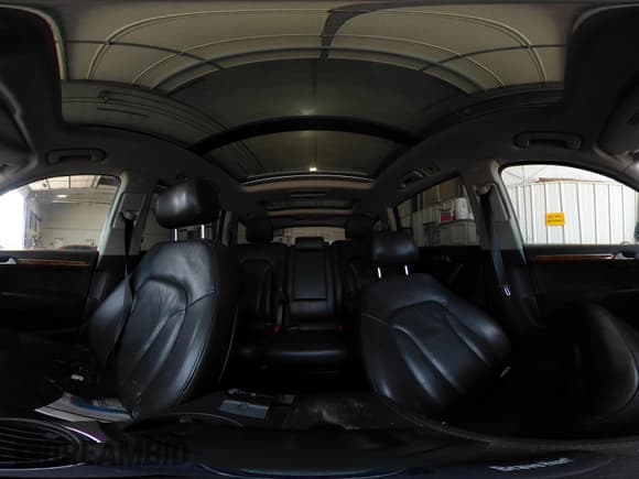 ✅ 2014 Audi Q7 Premium Plus • VIN: WA1LGAFE8ED004177 • Лот: 42757437. Опубликован ранее на IAAI с пробегом 183 830 миль. Бесплатный доступ к архиву аукционных продаж из США и подробный отчёт об истории автомобиля на DreamBid. Изображение 18.