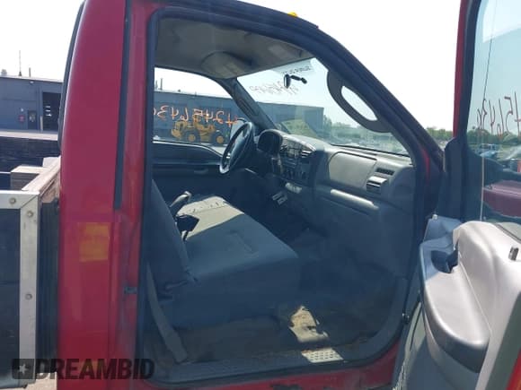 ✅ 2005 Ford F-250 XL • VIN: 1FTNF21595EB34526 • Lot: 42456430. Listed on IAAI with 157,351 mi. Free auction sales archive from the USA and detailed vehicle history report at DreamBid. Image 8.