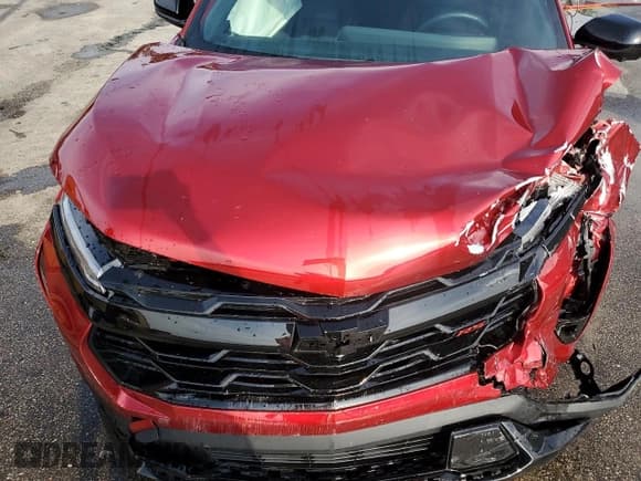 ✅ 2025 Chevrolet Equinox FWD RS • VIN: 3GNAXLEG8SL184270 • Lot: 68077965. Listed on Copart with 8,529 mi. Free auction sales archive from the USA and detailed vehicle history report at DreamBid. Image 12.