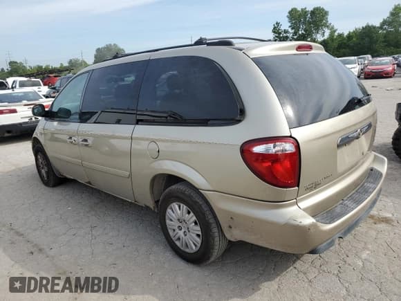 ✅ 2006 Chrysler Town & Country LX • VIN: 1A4GP44R66B568657 • Lot: 57105834. Listed on Copart with Not provided. Free auction sales archive from the USA and detailed vehicle history report at DreamBid. Image 2.