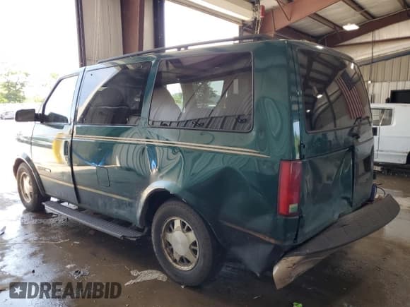 ✅ 2002 GMC Safari • VIN: 1GKEL19X02B515594 • Lot: 66150485. Listed on Copart with 151,479 mi. Free auction sales archive from the USA and detailed vehicle history report at DreamBid. Image 2.