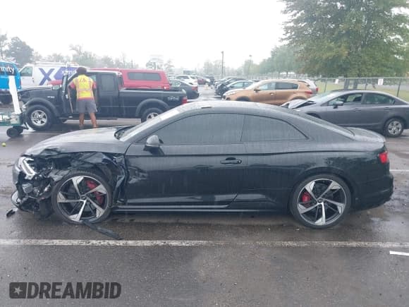 ✅ 2018 Audi RS 5 • VIN: WUAPWAF56JA903032 • Lot: 43246552. Listed on IAAI with 66,728 mi. Free auction sales archive from the USA and detailed vehicle history report at DreamBid. Image 14.