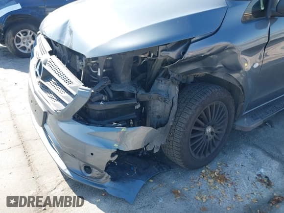 ✅ 2018 Mercedes-Benz Metris Passenger • VIN: WD4PG2EE9J3374591 • Лот: 42450752. Опубликован ранее на IAAI с пробегом 51 684 миль. Бесплатный доступ к архиву аукционных продаж из США и подробный отчёт об истории автомобиля на DreamBid. Изображение 17.