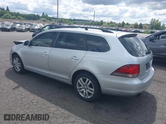 ✅ 2013 Volkswagen Jetta TDI w/Sunroof • VIN: 3VWPL7AJ1DM604596 • Лот: 42544072. Опубликован ранее на IAAI с пробегом 117 548 миль. Бесплатный доступ к архиву аукционных продаж из США и подробный отчёт об истории автомобиля на DreamBid. Изображение 3.