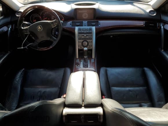 ✅ 2010 Acura RL Technology • VIN: JH4KB2F62AC002048 • Lot: 92995255. Wystawiony na Copart z przebiegiem 183 729 mil. Bezpłatny archiwum sprzedaży aukcyjnych z USA i szczegółowy raport historii pojazdu na DreamBid. Zdjęcie 8.