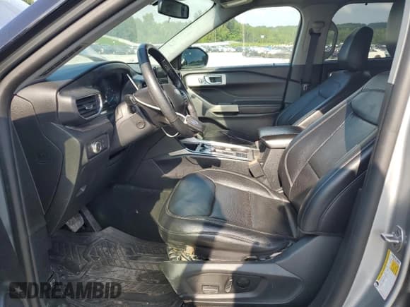 ✅ 2021 Ford Explorer Limited • VIN: 1FMSK7FH3MGA88009 • Lot: 70005775. Wystawiony na Copart z przebiegiem 87 593 mil. Bezpłatny archiwum sprzedaży aukcyjnych z USA i szczegółowy raport historii pojazdu na DreamBid. Zdjęcie 7.