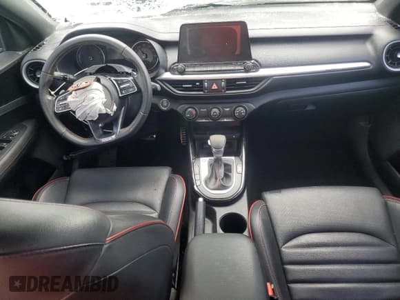 ✅ 2021 Kia Forte GT • VIN: 3KPF44AC4ME299794 • Лот: 68183625. Опубликован ранее на Copart с пробегом Не указан. Бесплатный доступ к архиву аукционных продаж из США и подробный отчёт об истории автомобиля на DreamBid. Изображение 8.