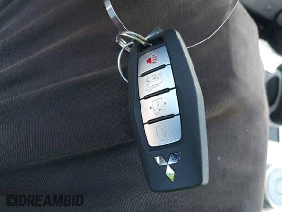 2023 Mitsubishi Outlander SEL с VIN JA4J3VA80PZ042908, выставлен на аукционе IAAI как лот 42528634 с пробегом 18 916 миль миль и . История ставок и продаж доступна на DreamBid. Изображение 11.