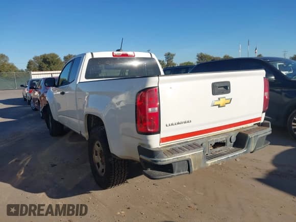 ✅ 2016 Chevrolet Colorado 2WD WT • VIN: 1GCHSBEA3G1252338 • Lot: 43586349. Wystawiony na IAAI z przebiegiem 239 710 mil. Bezpłatny archiwum sprzedaży aukcyjnych z USA i szczegółowy raport historii pojazdu na DreamBid. Zdjęcie 3.