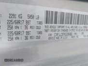 ✅ 2019 Jeep Cherokee Latitude • VIN: 1C4PJLCB7KD284961 • Lot: 43463203. Wystawiony na IAAI z przebiegiem 196 381 mil. Bezpłatny archiwum sprzedaży aukcyjnych z USA i szczegółowy raport historii pojazdu na DreamBid. Zdjęcie 9.