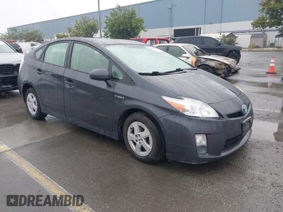 ✅ 2010 Toyota Prius III • VIN: JTDKN3DU1A0024043 • Лот: 43740652. Опубликован ранее на IAAI с пробегом 60 622 миль. Бесплатный доступ к архиву аукционных продаж из США и подробный отчёт об истории автомобиля на DreamBid. Изображение 1.