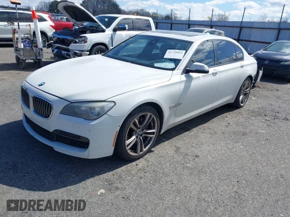 ✅ 2014 BMW 7 Series ALPINA B7 • VIN: WBAYE8C58ED136366 • Lot: 41721814. Wystawiony na IAAI z przebiegiem 142 295 mil. Bezpłatny archiwum sprzedaży aukcyjnych z USA i szczegółowy raport historii pojazdu na DreamBid. Zdjęcie 2.