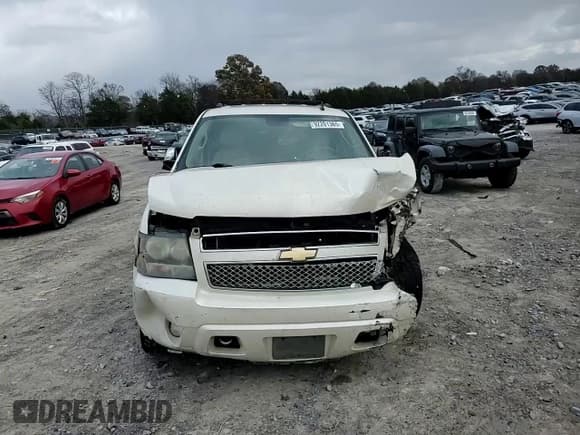 ✅ 2011 Chevrolet Tahoe LTZ • VIN: 1GNSKCE03BR269872 • Lot: 92201365. Listed on Copart with 276,551 mi. Free auction sales archive from the USA and detailed vehicle history report at DreamBid. Image 15.