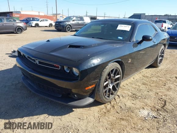 ✅ 2016 Dodge Challenger R/T Scat Pack • VIN: 2C3CDZFJ2GH101492 • Lot: 43676871. Wystawiony na IAAI z przebiegiem 110 315 mil. Bezpłatny archiwum sprzedaży aukcyjnych z USA i szczegółowy raport historii pojazdu na DreamBid. Zdjęcie 2.