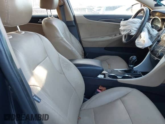 2012 Hyundai Sonata SE with VIN 5NPEC4AC0CH456245, listed as a IAAI auction lot 41385574 with 134,976 mi miles and . Bid and sale history available at DreamBid. Image 5.