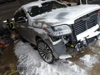 ✅ 2019 Lincoln Navigator Reserve • VIN: 5LMJJ3LTXKEL25178 • Лот: 43818096. Опубликован ранее на IAAI с пробегом 115 997 миль. Бесплатный доступ к архиву аукционных продаж из США и подробный отчёт об истории автомобиля на DreamBid. Изображение 1.