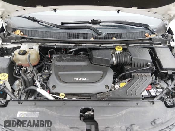 ✅ 2018 Chrysler Pacifica Touring L Plus • VIN: 2C4RC1EG8JR338070 • Lot: 43731413. Wystawiony na IAAI z przebiegiem 169 772 mil. Bezpłatny archiwum sprzedaży aukcyjnych z USA i szczegółowy raport historii pojazdu na DreamBid. Zdjęcie 10.