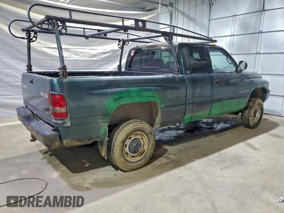 ✅ 2001 Dodge 2500 • VIN: 3B7KF23Z11G748704 • Lot: 94194805. Wystawiony na Copart z przebiegiem 168 499 mil. Bezpłatny archiwum sprzedaży aukcyjnych z USA i szczegółowy raport historii pojazdu na DreamBid. Zdjęcie 3.