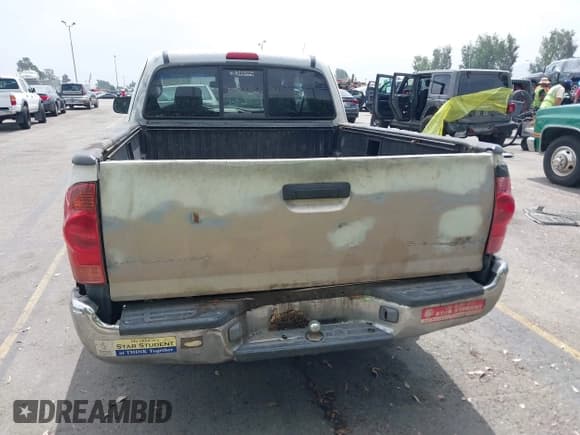 ✅ 2005 Toyota Tacoma • VIN: 5TETX22NX5Z090844 • Lot: 42395663. Listed on IAAI with 550,619 mi. Free auction sales archive from the USA and detailed vehicle history report at DreamBid. Image 17.