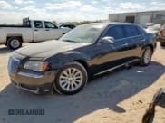 ✅ 2014 Chrysler 300 • VIN: 2C3CCAAG5EH119076 • Lot: 85536685. Wystawiony na Copart z przebiegiem 200 675 mil. Bezpłatny archiwum sprzedaży aukcyjnych z USA i szczegółowy raport historii pojazdu na DreamBid. Zdjęcie 1.