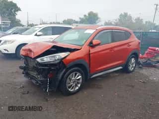 2017 Hyundai Tucson SE z VIN KM8J3CA48HU431894, wystawiony jako IAAI lot #43080955 z przebiegiem 70 786 mil mil oraz . Historia ofert i sprzedaży dostępna na DreamBid. Obrazek 2.