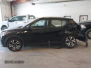 ✅ 2018 Nissan Kicks SR • VIN: 3N1CP5CU7JL536052 • Lot: 42144073. Listed on IAAI with 74,567 mi. Free auction sales archive from the USA and detailed vehicle history report at DreamBid. Image 14.