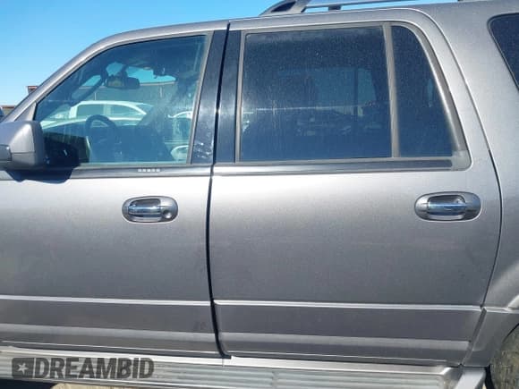 ✅ 2014 Ford Expedition Max Limited • VIN: 1FMJK2A50EEF07118 • Lot: 41888908. Listed on IAAI with 183,446 mi. Free auction sales archive from the USA and detailed vehicle history report at DreamBid. Image 12.