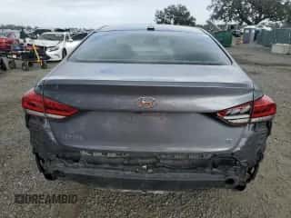 2015 Hyundai Genesis 3.8L z VIN KMHGN4JE7FU078192, wystawiony jako Copart lot #79182384 z przebiegiem 137 675 mil mil oraz Szkoda całkowita • Salvage title. Historia ofert i sprzedaży dostępna na DreamBid. Obrazek 6.