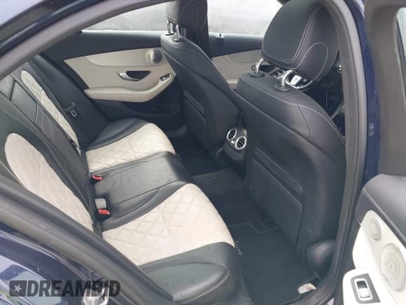 ✅ 2020 Mercedes-Benz C 43 AMG • VIN: W1KWF6EB9LR600429 • Lot: 38855677. Wystawiony na IAAI z przebiegiem Nie podano. Bezpłatny archiwum sprzedaży aukcyjnych z USA i szczegółowy raport historii pojazdu na DreamBid. Zdjęcie 8.