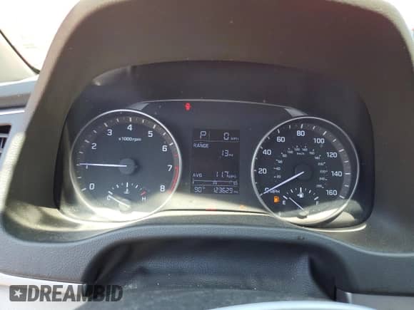 2017 Hyundai Elantra SE с VIN 5NPD84LF6HH131336, выставлен на аукционе Copart как лот 71512905 с пробегом 123 629 миль миль и Списание • Salvage title. История ставок и продаж доступна на DreamBid. Изображение 9.