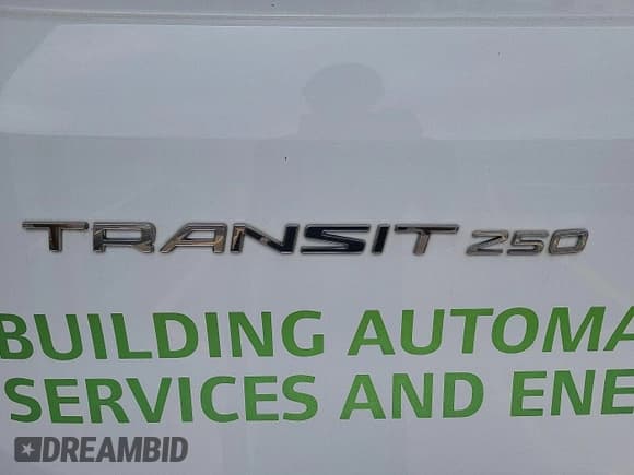 ✅ 2018 Ford Transit • VIN: 1FTYR1YG7JKB52122 • Лот: 42245214. Опубликован ранее на IAAI с пробегом 109 894 миль. Бесплатный доступ к архиву аукционных продаж из США и подробный отчёт об истории автомобиля на DreamBid. Изображение 1.