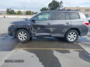 ✅ 2012 Toyota Highlander • VIN: 5TDZK3EH7CS070842 • Lot: 43733173. Wystawiony na IAAI z przebiegiem 149 776 mil. Bezpłatny archiwum sprzedaży aukcyjnych z USA i szczegółowy raport historii pojazdu na DreamBid. Zdjęcie 15.