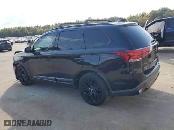 2018 Mitsubishi Outlander SE with VIN JA4AD3A36JZ067258, listed as a Copart auction lot 81457995 with 112,346 mi miles and Salvage title. Bid and sale history available at DreamBid. Image 2.