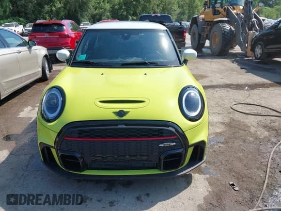 ✅ 2024 MINI Hardtop John Cooper Works • VIN: WMW73DH04R2V54853 • Лот: 42999865. Опубликован ранее на IAAI с пробегом 26 277 миль. Бесплатный доступ к архиву аукционных продаж из США и подробный отчёт об истории автомобиля на DreamBid. Изображение 13.