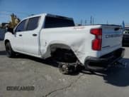 ✅ 2022 Chevrolet Silverado 1500 LT Trail Boss • VIN: 3GCUDFED2NG601935 • Lot: 57269695. Wystawiony na Copart z przebiegiem 62 485 mil. Bezpłatny archiwum sprzedaży aukcyjnych z USA i szczegółowy raport historii pojazdu na DreamBid. Zdjęcie 2.