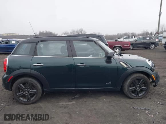 ✅ 2012 MINI Countryman S • VIN: WMWZC5C54CWL59384 • Lot: 43736215. Listed on IAAI with 57,590 mi. Free auction sales archive from the USA and detailed vehicle history report at DreamBid. Image 13.