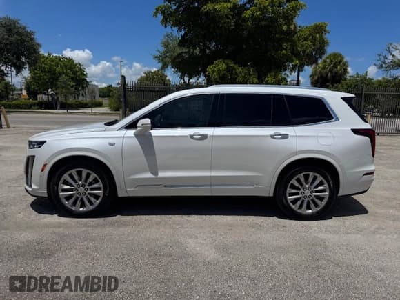 ✅ 2021 Cadillac XT6 Premium Luxury • VIN: 1GYKPCRS4MZ181724 • Lot: 69889665. Listed on Copart with 60,796 mi. Free auction sales archive from the USA and detailed vehicle history report at DreamBid. Image 12.