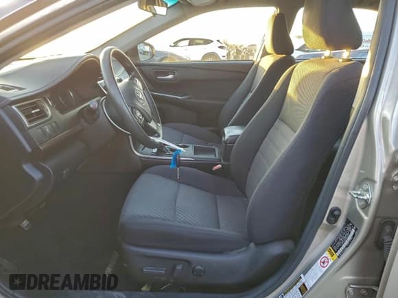 ✅ 2016 Toyota Camry LE • VIN: 4T4BF1FK8GR542554 • Lot: 94515295. Wystawiony na Copart z przebiegiem 149 955 mil. Bezpłatny archiwum sprzedaży aukcyjnych z USA i szczegółowy raport historii pojazdu na DreamBid. Zdjęcie 7.