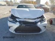 ✅ 2021 Lexus ES 300h • VIN: 58ADA1C19MU012787 • Lot: 90515315. Wystawiony na Copart z przebiegiem 58 514 mil. Bezpłatny archiwum sprzedaży aukcyjnych z USA i szczegółowy raport historii pojazdu na DreamBid. Zdjęcie 5.