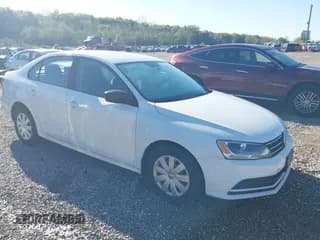 ✅ 2016 Volkswagen Jetta S • VIN: 3VW267AJ8GM384248 • Lot: 43384675. Wystawiony na IAAI z przebiegiem 79 646 mil. Bezpłatny archiwum sprzedaży aukcyjnych z USA i szczegółowy raport historii pojazdu na DreamBid. Zdjęcie 1.