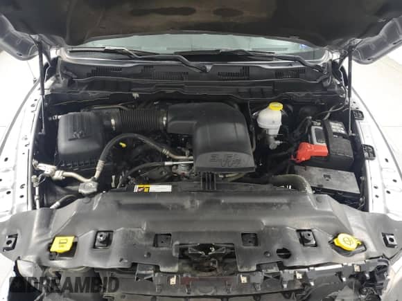 2024 Ram 1500 SLT z VIN 1C6RR6GG2RS122581, wystawiony jako Copart lot #71642285 z przebiegiem 43 564 mil mil oraz Czysty tytuł • Clean title. Historia ofert i sprzedaży dostępna na DreamBid. Obrazek 11.