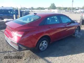 2024 Hyundai Elantra SE с VIN KMHLL4DGXRU662463, выставлен на аукционе IAAI как лот 43147573 с пробегом 35 592 миль миль и . История ставок и продаж доступна на DreamBid. Изображение 4.