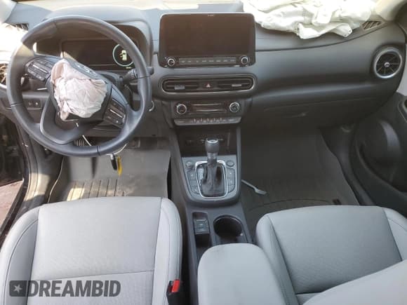 ✅ 2022 Hyundai Kona Limited • VIN: KM8K53A35NU786670 • Lot: 92683845. Wystawiony na Copart z przebiegiem 27 210 mil. Bezpłatny archiwum sprzedaży aukcyjnych z USA i szczegółowy raport historii pojazdu na DreamBid. Zdjęcie 8.