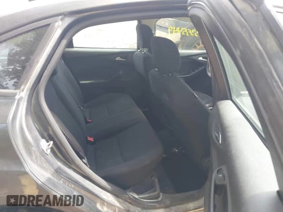 ✅ 2017 Ford Focus SE • VIN: 1FADP3F2XHL252913 • Лот: 43355449. Опубликован ранее на IAAI с пробегом 76 238 миль. Бесплатный доступ к архиву аукционных продаж из США и подробный отчёт об истории автомобиля на DreamBid. Изображение 8.