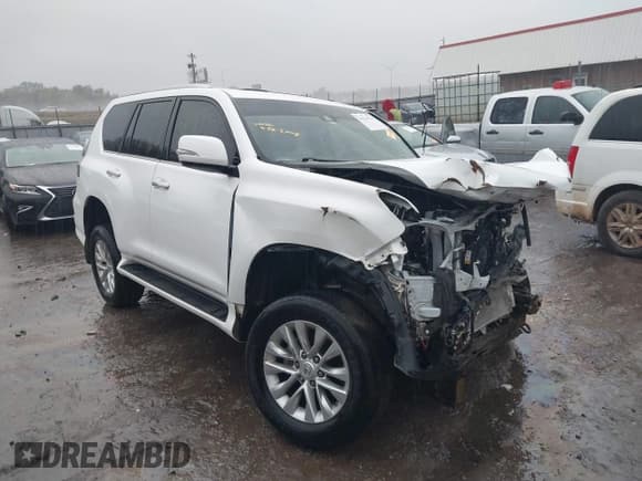 ✅ 2021 Lexus GX 460 Premium • VIN: JTJAM7BX2M5276567 • Lot: 41614538. Wystawiony na IAAI z przebiegiem 73 482 mil. Bezpłatny archiwum sprzedaży aukcyjnych z USA i szczegółowy raport historii pojazdu na DreamBid. Zdjęcie 1.