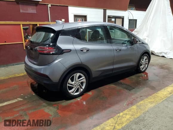 ✅ 2023 Chevrolet Bolt EV 1LT • VIN: 1G1FW6S08P4186035 • Lot: 79163604. Wystawiony na Copart z przebiegiem 28 839 mil. Bezpłatny archiwum sprzedaży aukcyjnych z USA i szczegółowy raport historii pojazdu na DreamBid. Zdjęcie 3.
