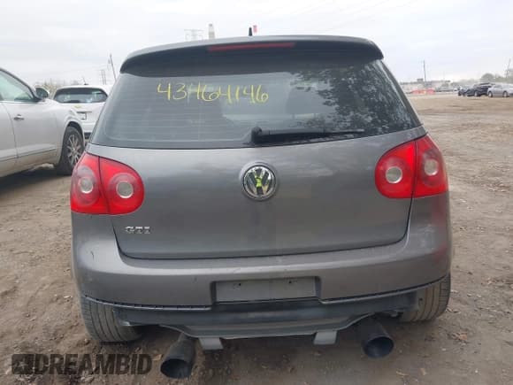 ✅ 2009 Volkswagen Golf GTI • VIN: WVWHV71K09W118136 • Lot: 43464146. Wystawiony na IAAI z przebiegiem 165 220 mil. Bezpłatny archiwum sprzedaży aukcyjnych z USA i szczegółowy raport historii pojazdu na DreamBid. Zdjęcie 17.